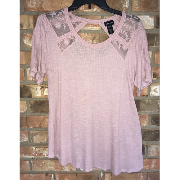 torrid Tops - Torrid light pink top.      0X